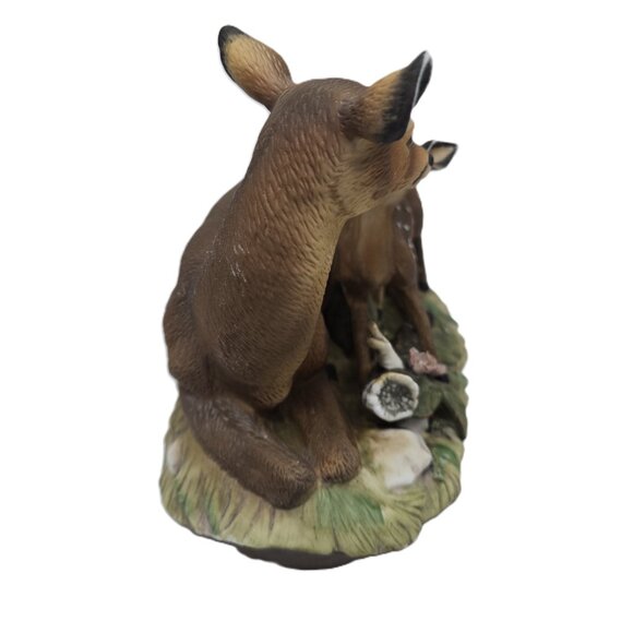 Homco Masterpiece Porcelain Mother Deer and Baby Figurine, Taiwan - Picture 4 of 11